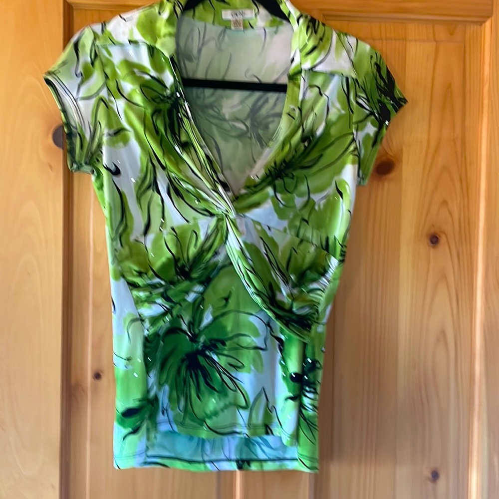 Short sleeve sequined floral leaf print blouse size medium